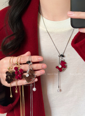 本命年红色丝绒小马项链女款秋