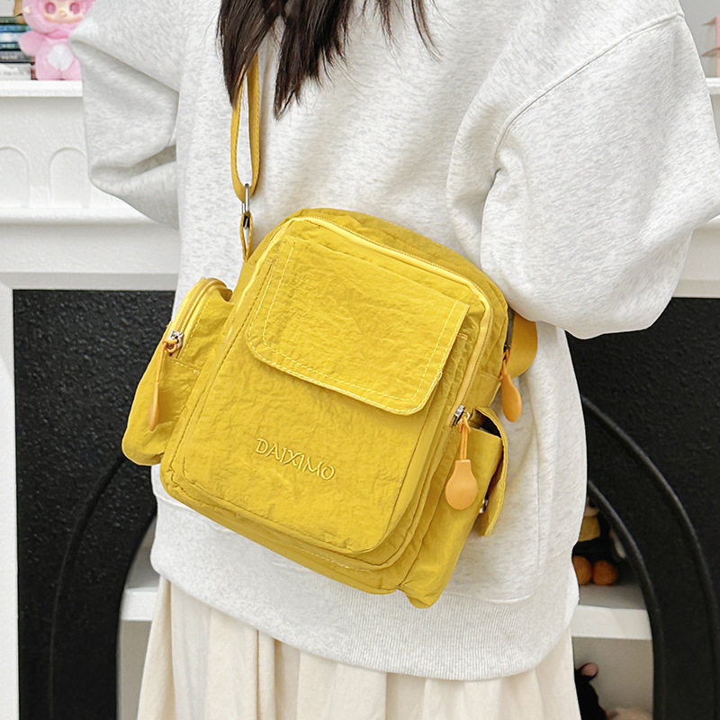 新款相机包百搭多功能大容量斜挎包女出游旅行单肩包多口袋小布包