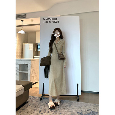 法式长袖连帽连衣裙子初秋季2025新款女小个子感针织内搭长裙女装