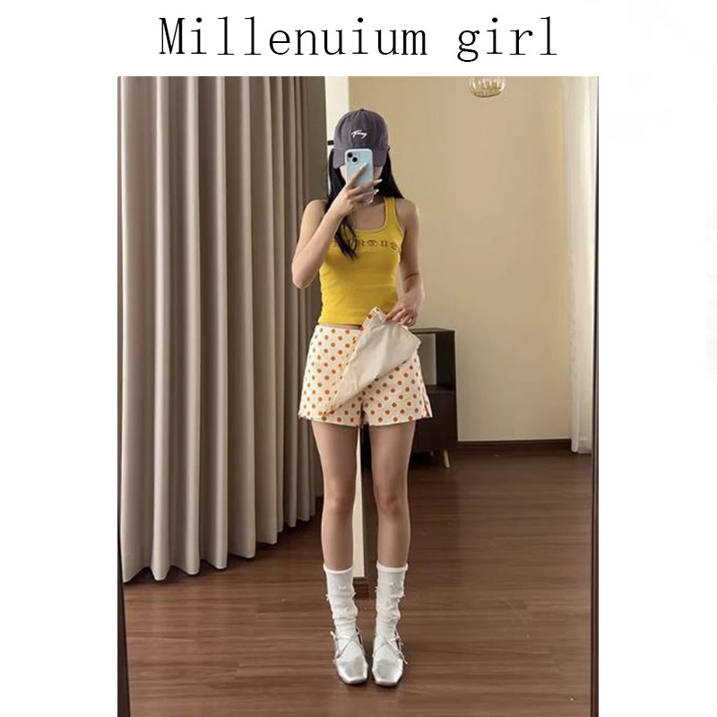 少女风波点修身显瘦短裙
