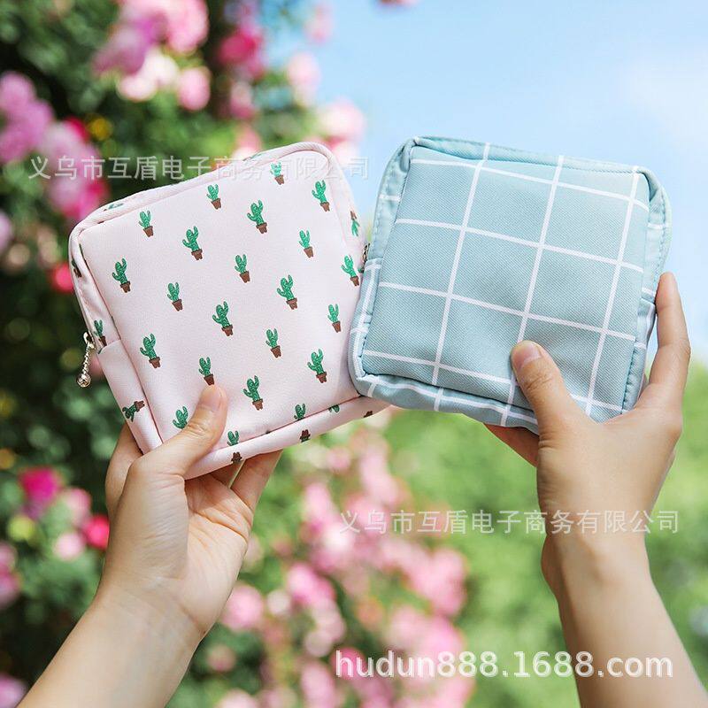 卫生巾收纳包便携随身可爱化妆包防水洗漱包女生姨妈巾收纳包