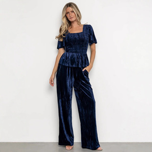 Velvet short-sleeved T-shirt wide-leg pants丝绒短袖T恤阔腿裤