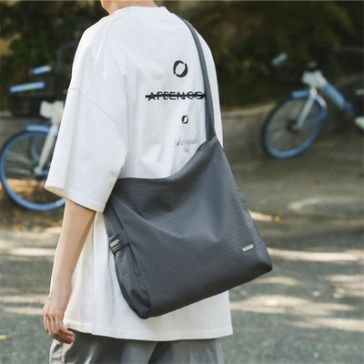 2024新款休闲百搭单肩斜挎帆布包