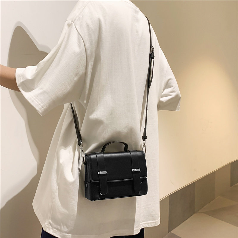 高级感小黑包包男2025夏季新款百搭小方包邮差单肩包斜挎包剑桥包,箱包皮具/热销女包/男包,男士包袋,淘宝优惠券,粉丝福利购,淘宝优惠卷