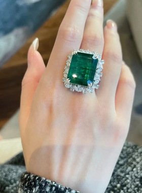 新品祖母绿彩宝戒指女闪钻手饰