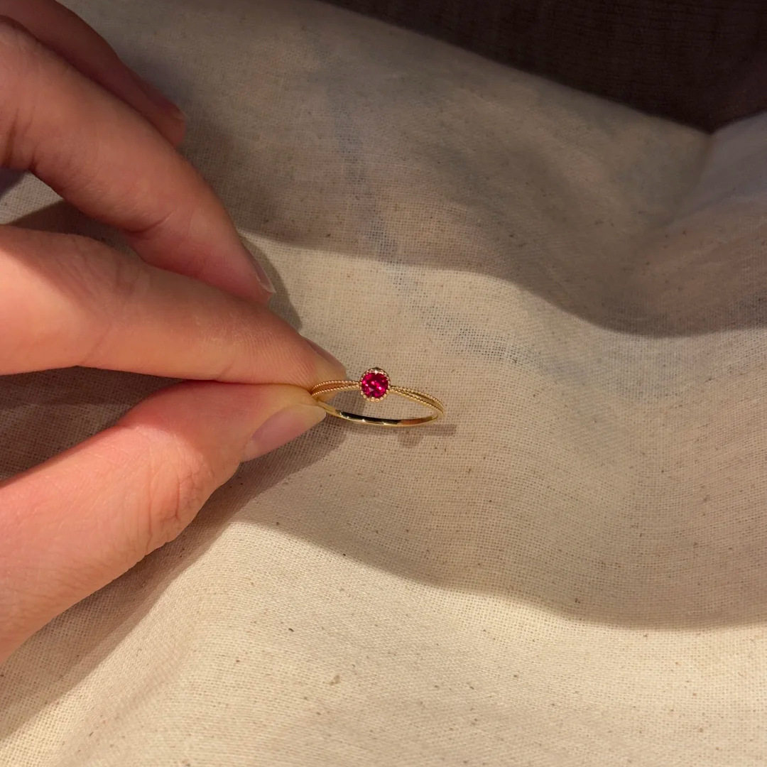 vintage新品中古法式金色拉丝红宝石尾戒复古宫廷风小众樱桃戒指