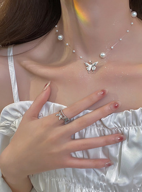 珍珠蝴蝶项链女轻奢小众设计感
