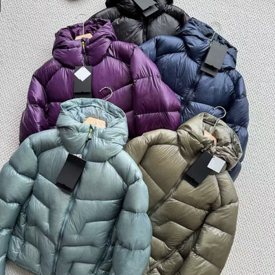 太阳石同款高蓬松羽绒服