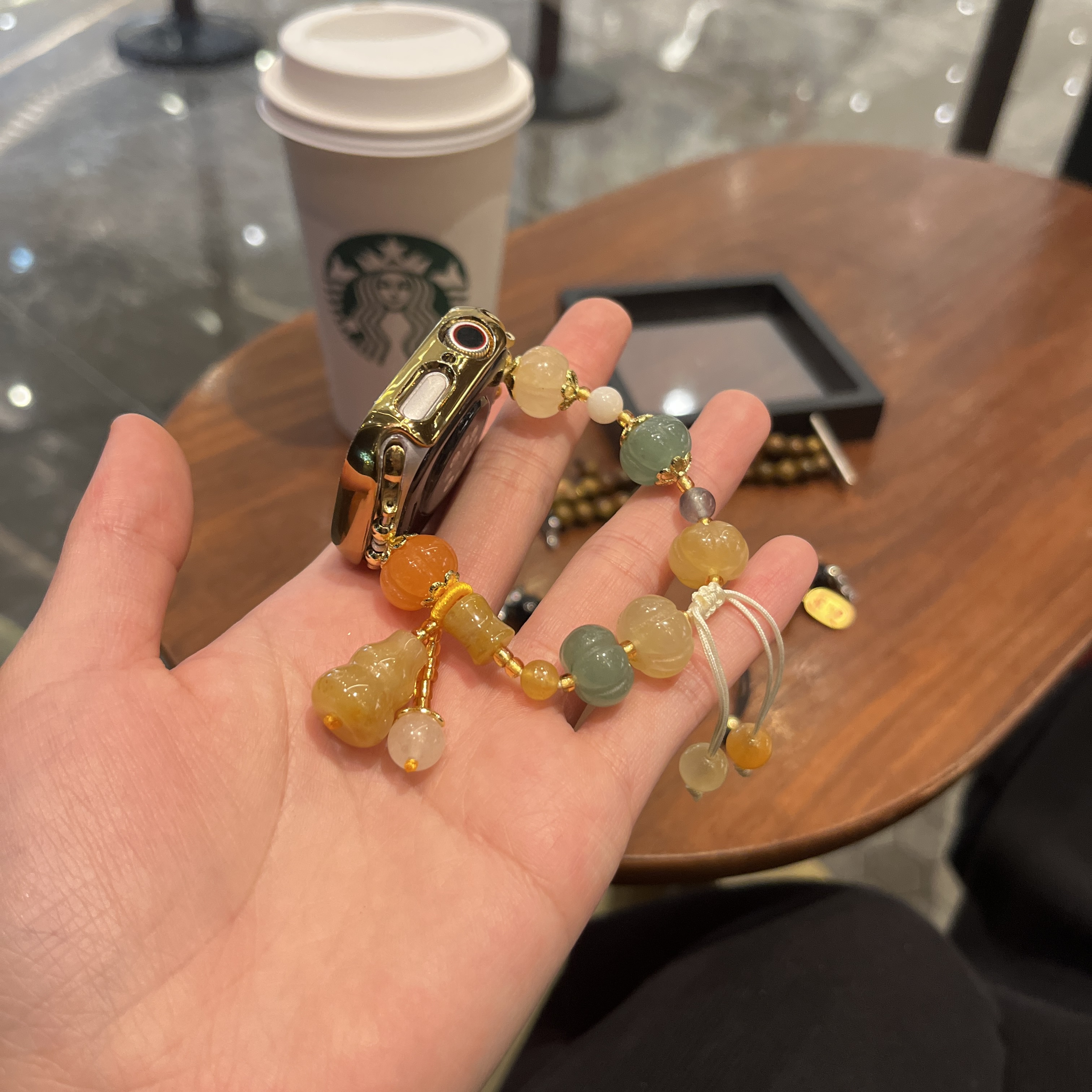 适用ApplewatchSE苹果手表表带金丝玉南瓜玛瑙蜜桃iWatch表带高级