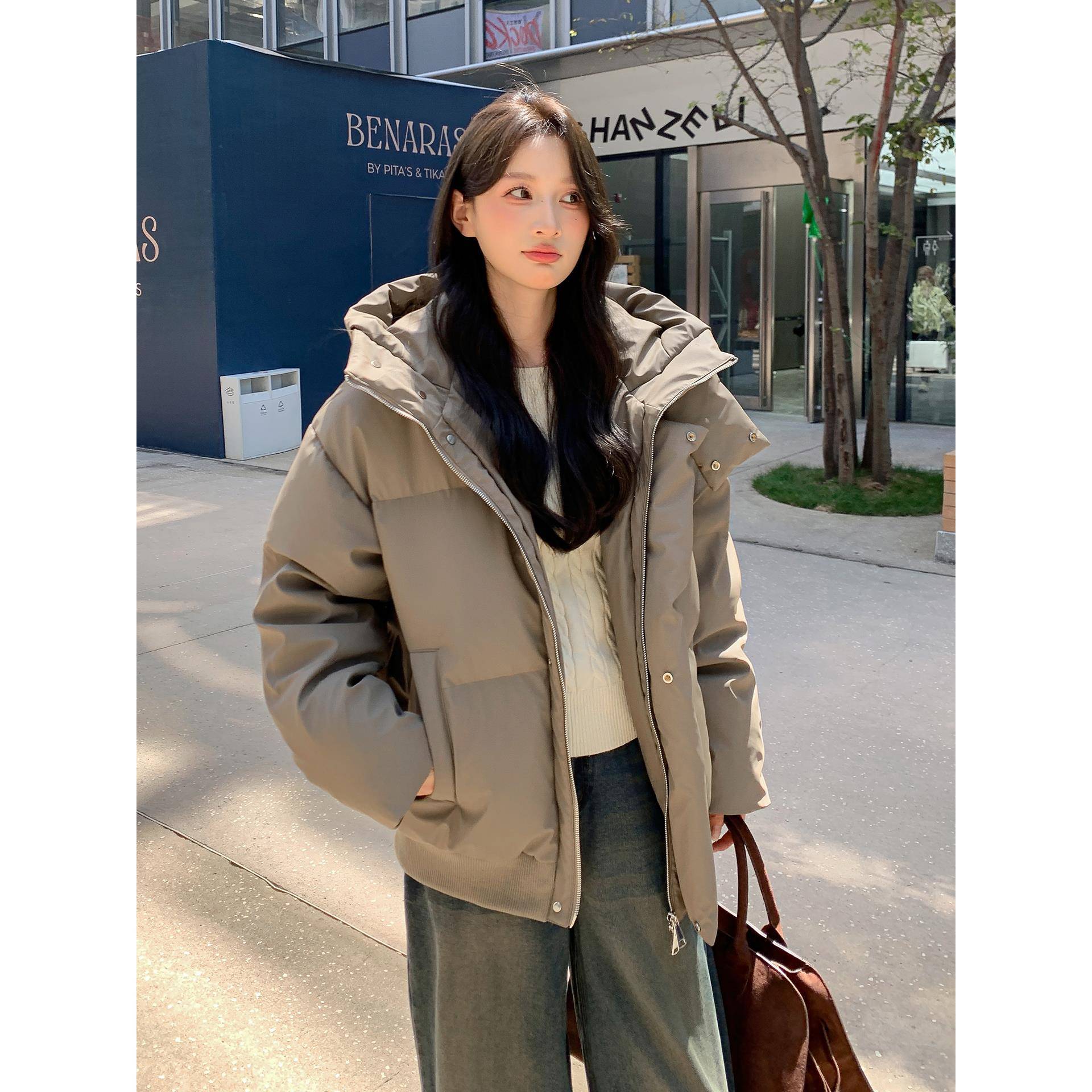 晴雨雪2025新款美式pu皮羽绒服女短款覆古加厚连帽情侣面包服外套