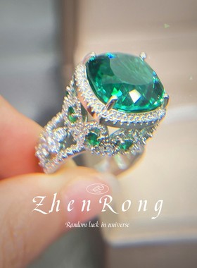 设计师款女王归来微镶满钻仿培育祖母绿戒指轻奢芬达钻鸽血红女戒