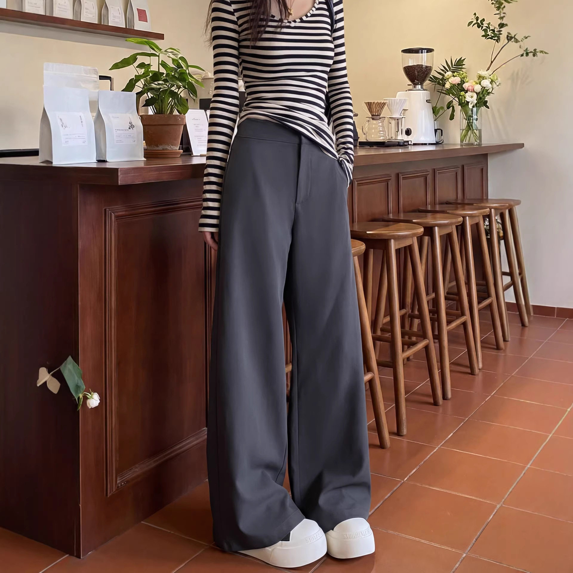 深灰色西装裤女2026春秋季新款直筒高腰显瘦垂感休闲窄版阔腿裤子,女装/女士精品,休闲裤,淘宝优惠券,粉丝福利购,淘宝优惠卷