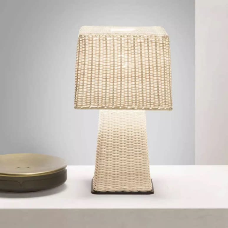 手工藤编方形台灯创意设计师卧室床头灯简约现代护眼装饰编织台灯