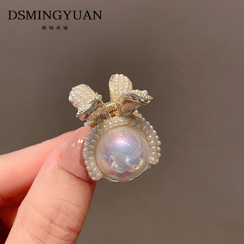 可盐可甜~精致立体刘海珍珠抓夹