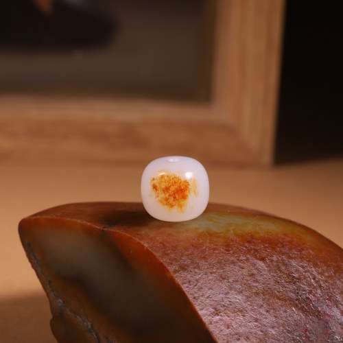 涵玉舍和田玉洒金皮籽料单珠