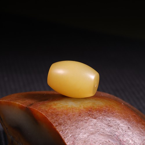14mm和田玉黄沁籽料锁骨珠