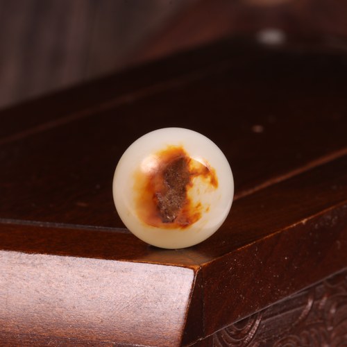 新疆和田玉籽料红皮圆珠籽玉手链