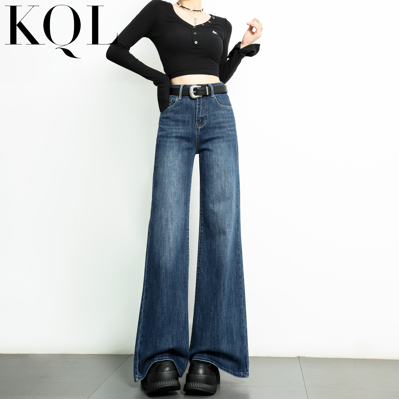 阔腿牛仔裤女直筒不贴腿微喇叭裤