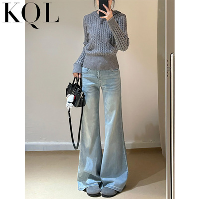 浅蓝微喇叭牛仔裤女小个子低腰