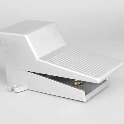 08LG气动开关脚踏四二位小型控制器-阀FV420/320三五气缸通4F210