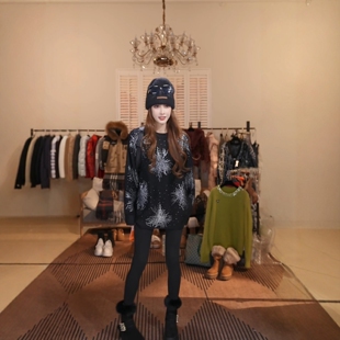 冬季重工镶钻圆领口设计女士厚款毛衣MKKQ36644【澳门小源同款】