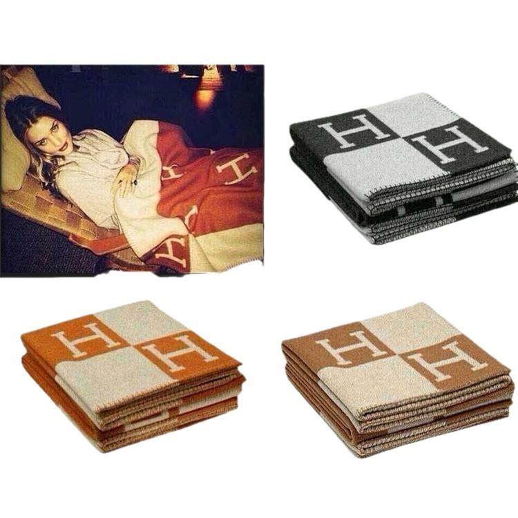 字母H披肩羊毛空调毯子小时代厂家直销羊绒毛毯保暖加厚ins