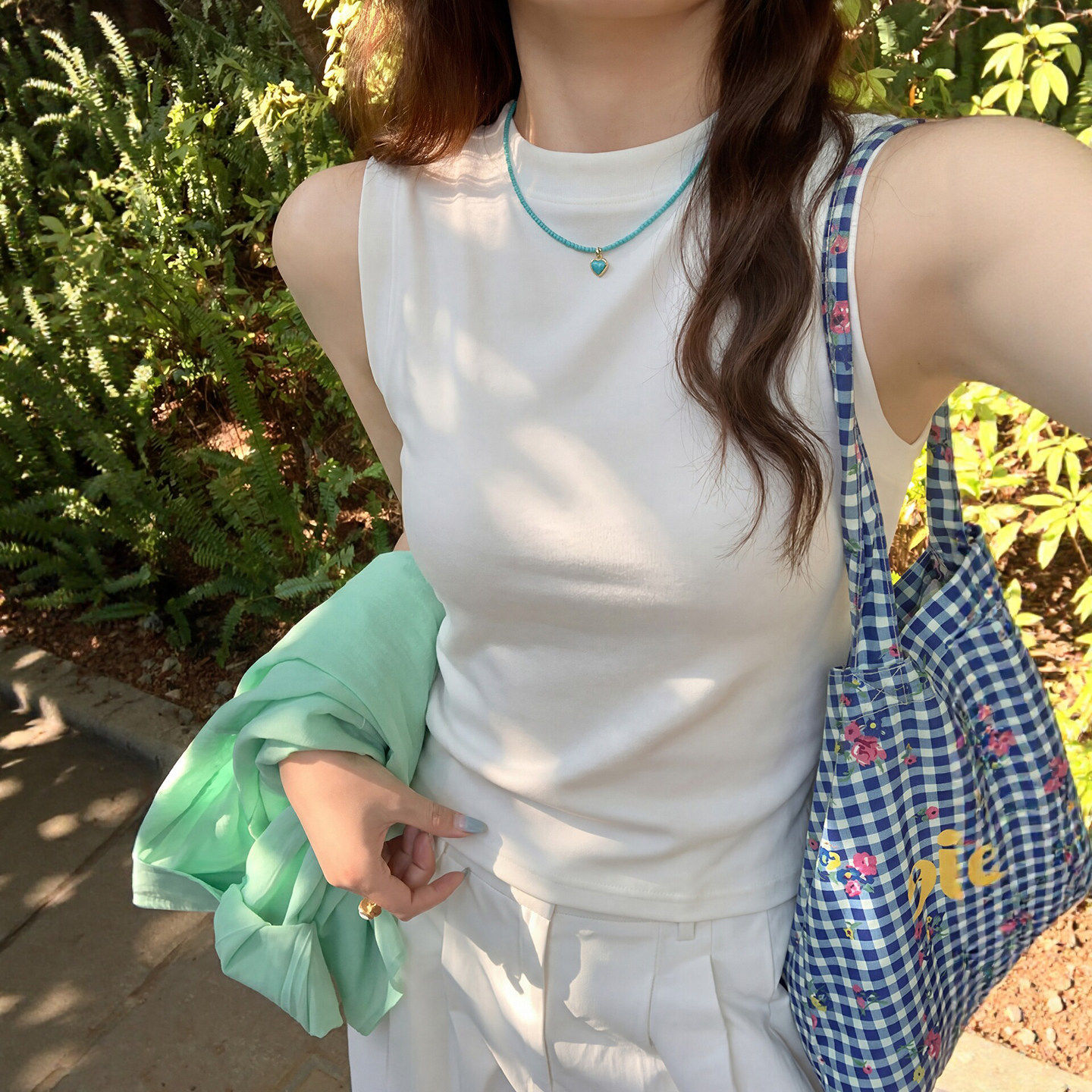 白色无袖背心女夏外穿遮副乳内搭吊带胖mm大码防走光圆领坎肩上衣