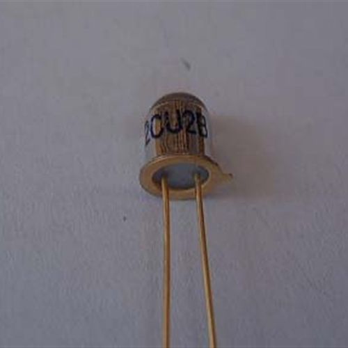金属封装光敏二极管2CU2B 光控电路硅光敏晶体管发射接收质量保证