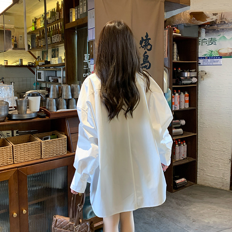 白色长袖宽松慵懒风大尺