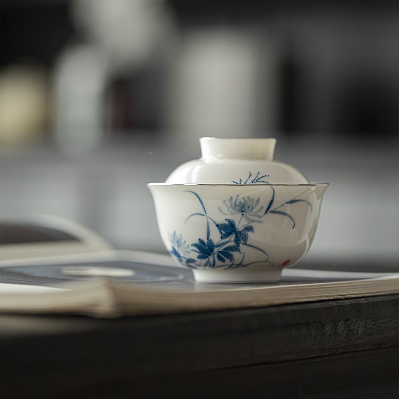 青己 家用迷你盖碗小号功夫茶具手绘青花菊瓣泡茶碗100ml陶瓷茶碗