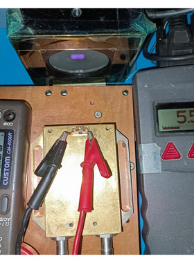 dpss泵浦激光器拆机5W波长808nm激光器F封装,有FAC整形光斑