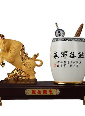 生肖牛势绒沙金工艺品创意文具台笔筒摆件商务礼品年会纪念品