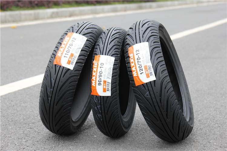 玛吉斯轮胎鲨鱼王w1防滑胎10寸12寸摩托车小牛电动车半热熔真空胎