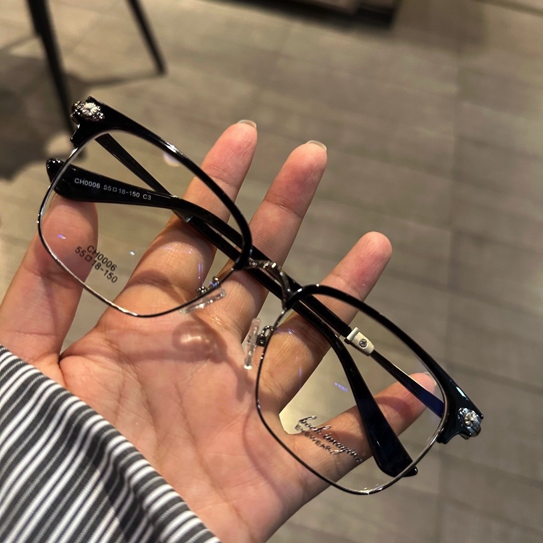 抖本家 康明直通车眼镜超市 男生专用 配色的魅力!比银色更沉稳