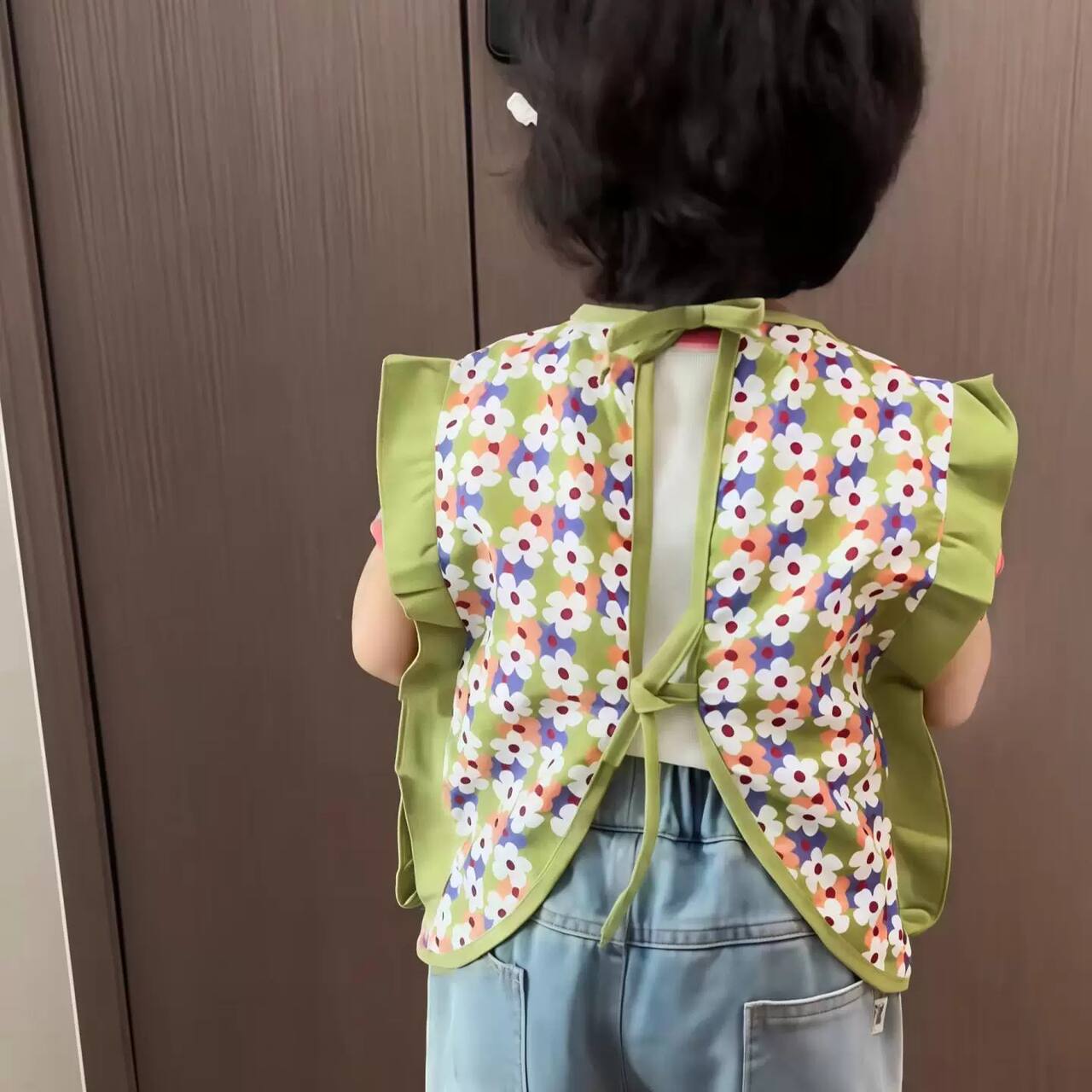 宝宝罩衣夏季无袖吃饭防水防脏儿童吃饭围兜小孩饭兜围嘴反穿衣