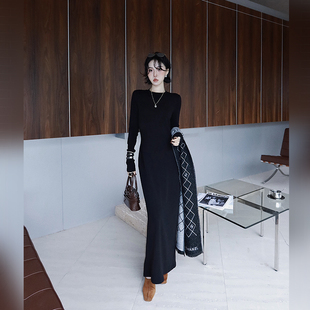 弹力收腰显瘦后开叉打底裙 圆领针织连衣裙女冬季 十三粥 缄默法则