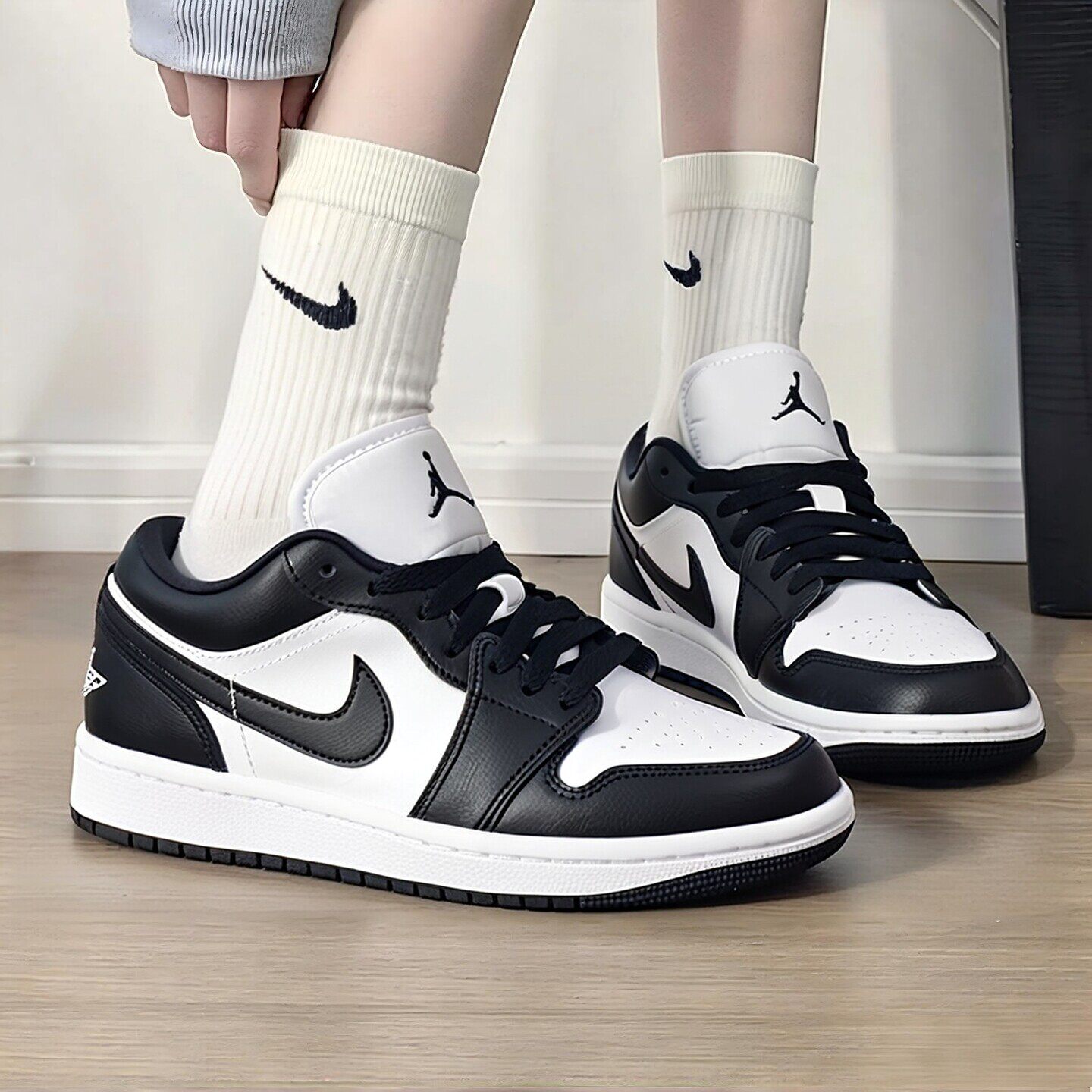 Nike耐克官方正品AJ1篮球鞋女鞋 2026秋季新款黑白休闲运动鞋板鞋