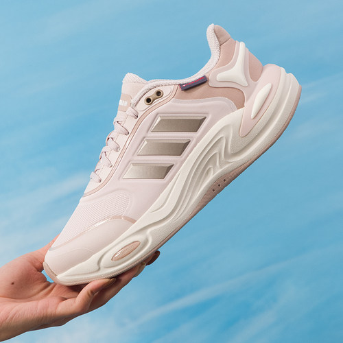 阿迪达斯（adidas）女鞋 2025冬季新款运动鞋CLIMAWARM训练时尚缓