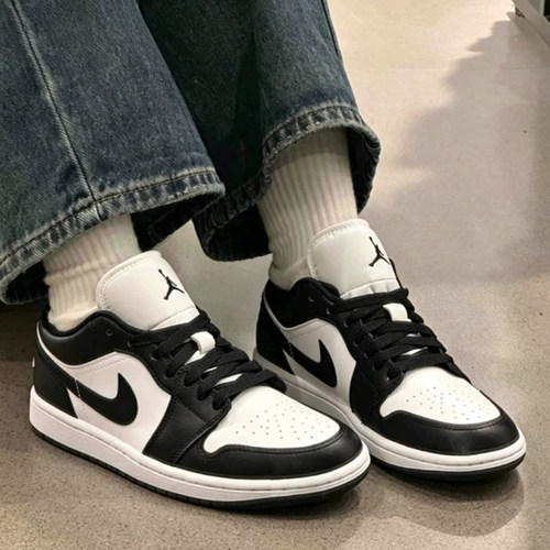 Nike耐克女鞋AJ1运动鞋2026新款黑白熊猫鞋低帮板鞋 DC0774-101