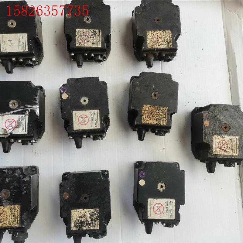 二手拆机安川编码器UTSAE-B17CLE,成色如图,实物拍(议价)
