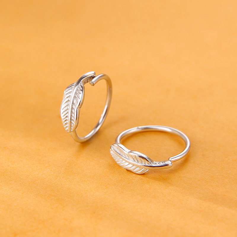 925银羽毛耳环甜美简约女简约时尚个性耳圈新款小众优雅气质韩版