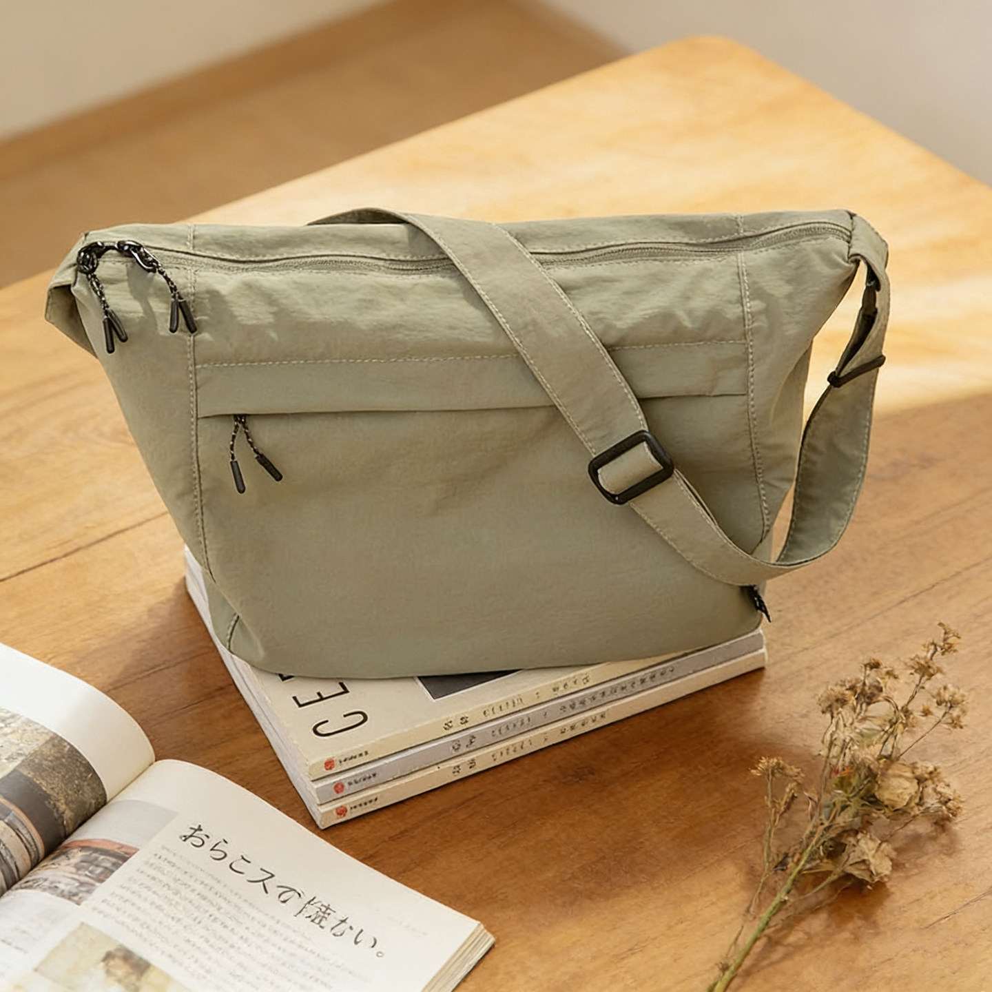 单肩斜挎包休闲简约风运动包男女通用防水尼龙布包可折叠休闲包女,箱包皮具/热销女包/男包,通用款女包,淘宝优惠券,粉丝福利购,淘宝优惠卷