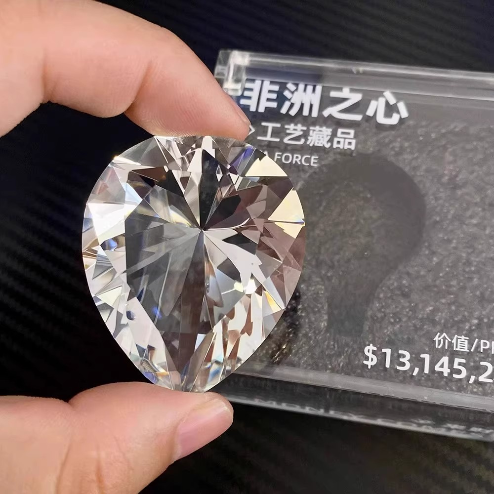 三角洲行动周边非洲之心大红水晶1：1复刻道具模型游戏收藏礼物