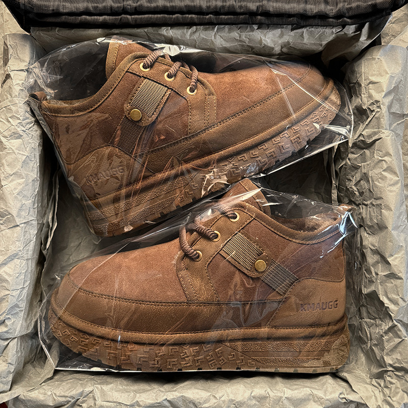 桑坡羊皮毛一体防滑雪地靴