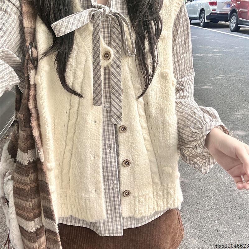 日系文艺风秋季穿搭两件套上衣女高级感韩系覆古格子衬衫叠穿背心