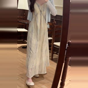 夏天巨好看v领吊带连衣裙子女装 海边度假小个子长裙 夏季 2025新款