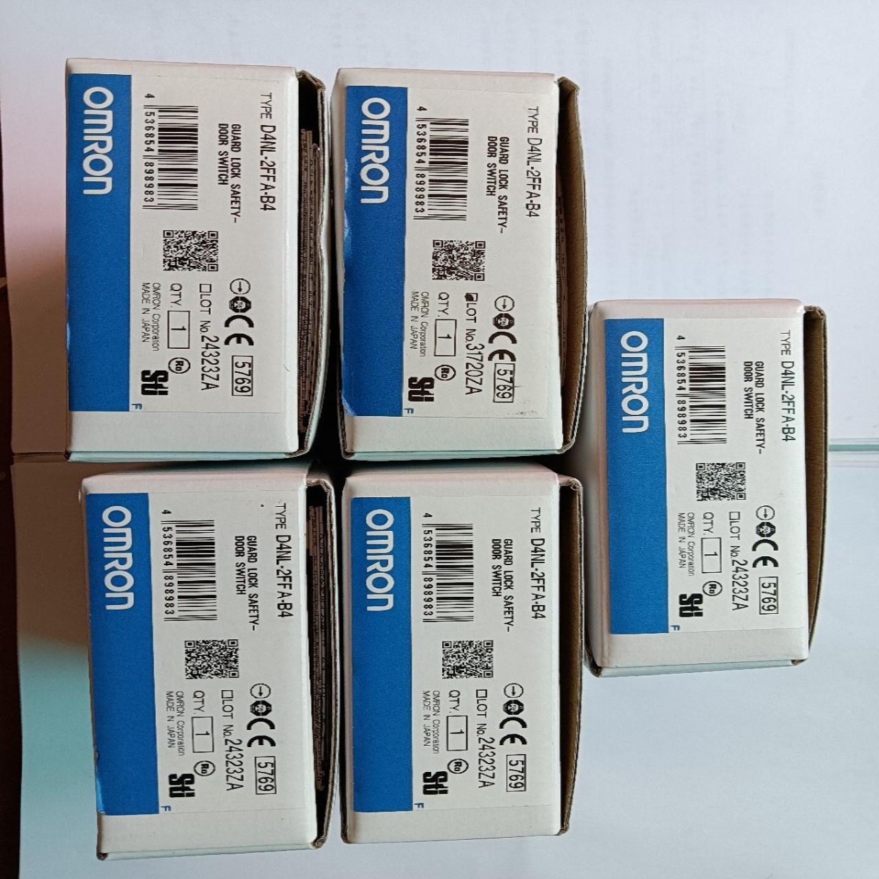 全新原装欧姆龙安全门开关D4NL-2FFA-B4议价