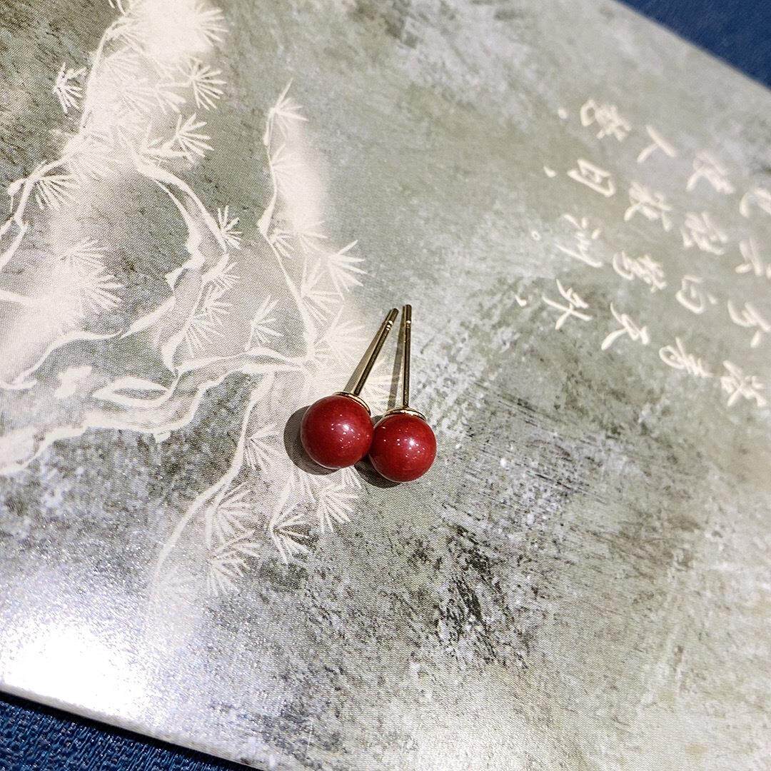 2026帝王砂耳钉血染江山的画,怎敌你眉间一点朱砂