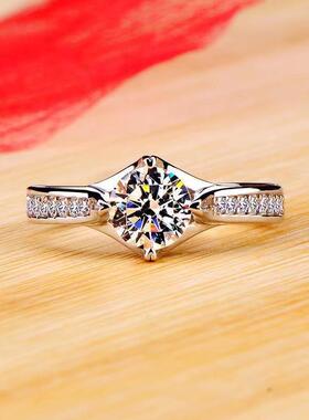 2025钻石戒指仿真钻戒珠宝结婚情侣款女钻戒婚戒时尚个性莫桑石