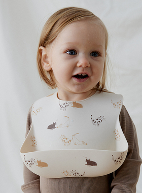 宝宝吃饭围兜防水硅胶辅食饭兜超软婴儿便携儿童围嘴防油防脏神器